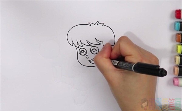 足球运动员简笔画,踢足球儿童画图片-2