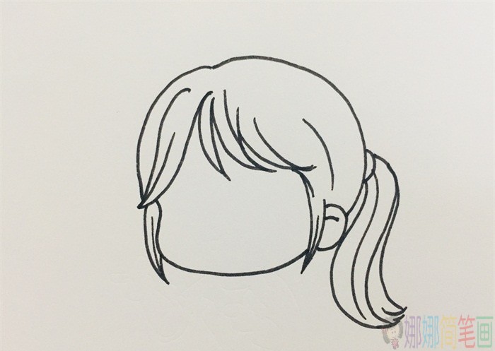 俏丽可爱的女医生简笔画-2