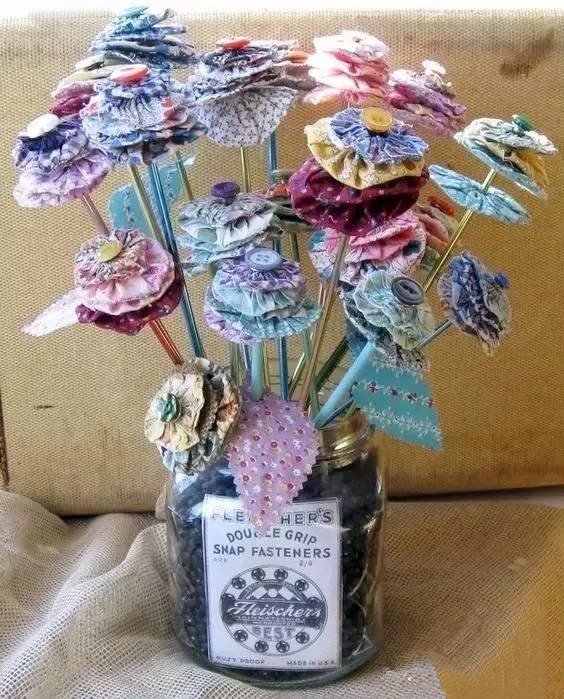 妈妈用碎布头把家装饰得太美了-1